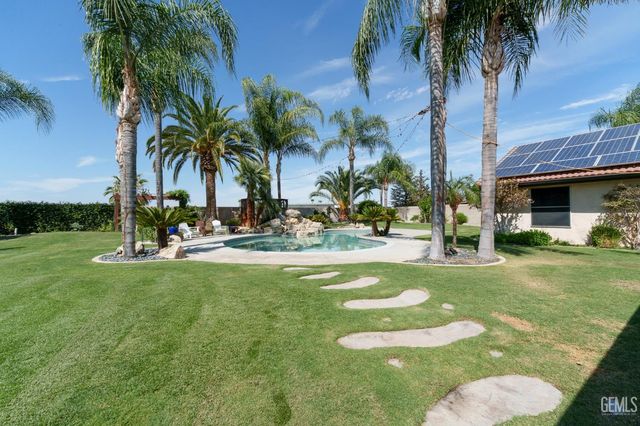13620 Cascade Court, Bakersfield, CA 93314