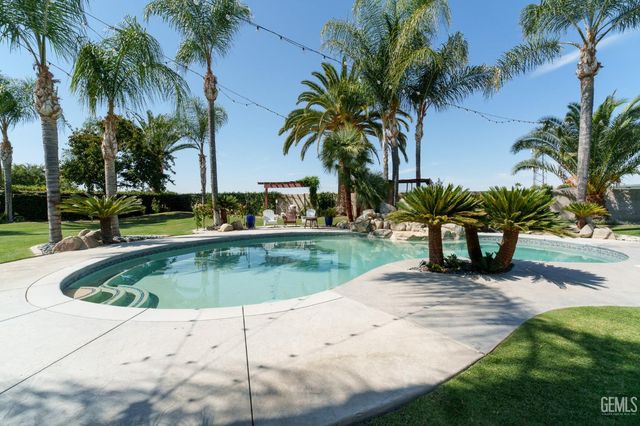13620 Cascade Court, Bakersfield, CA 93314