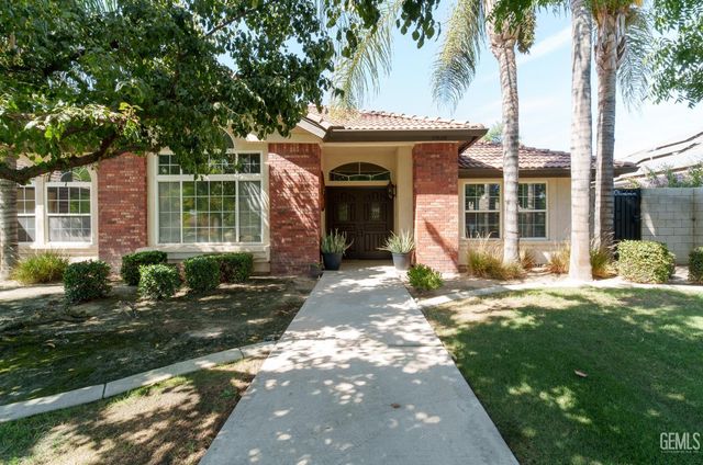 13620 Cascade Court, Bakersfield, CA 93314
