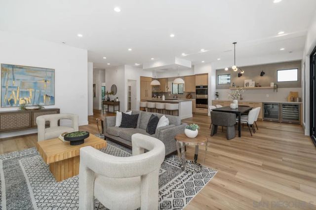 1826 Galveston St, San Diego, CA 92110