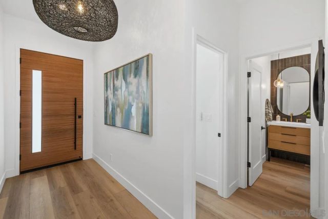 1826 Galveston St, San Diego, CA 92110