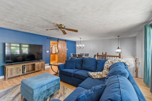 167 Turkey Hill Road, Merrimack, NH 03054