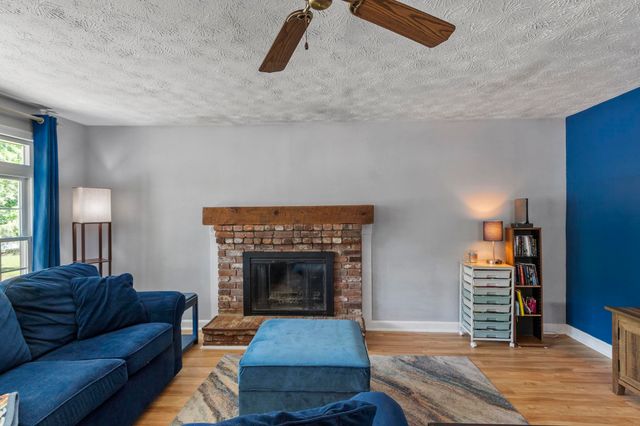 167 Turkey Hill Road, Merrimack, NH 03054