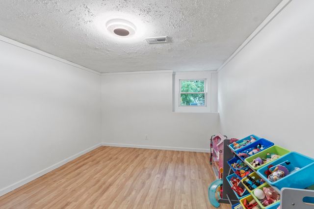 167 Turkey Hill Road, Merrimack, NH 03054