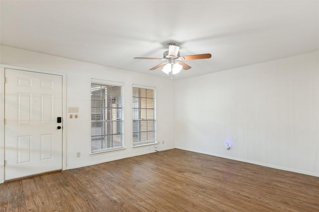 1212 Hollow Creek DR B, Austin, TX 78704