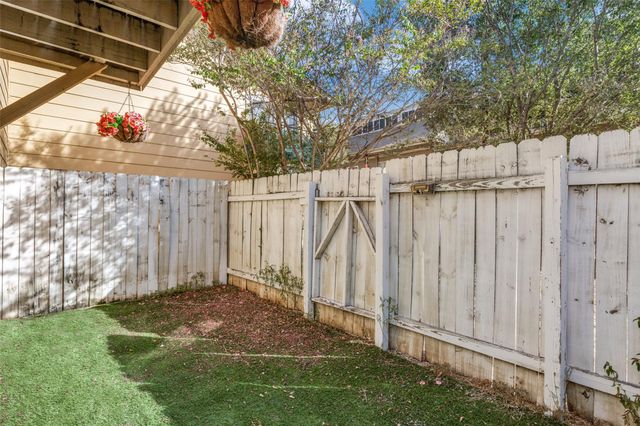 1212 Hollow Creek DR B, Austin, TX 78704