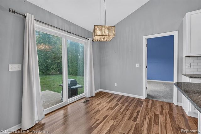 1297 Rosalie Drive, Fenton, MI 48430