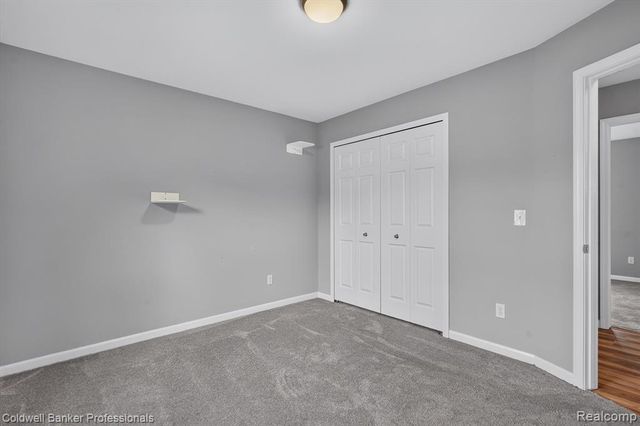 1297 Rosalie Drive, Fenton, MI 48430