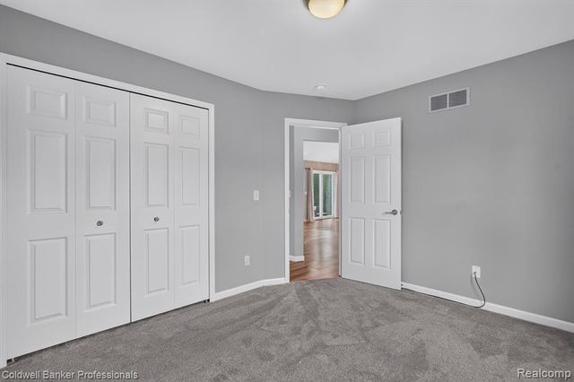 1297 Rosalie Drive, Fenton, MI 48430