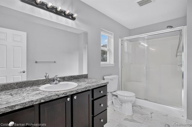 1297 Rosalie Drive, Fenton, MI 48430