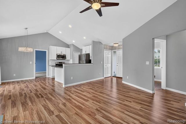 1297 Rosalie Drive, Fenton, MI 48430