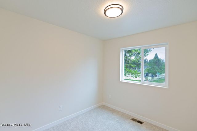 3660 N 15th ST, Coeur D'alene, ID 83815
