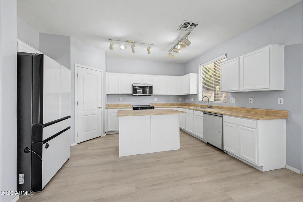 16815 N 172ND Avenue, Surprise, AZ 85388 — photo 3