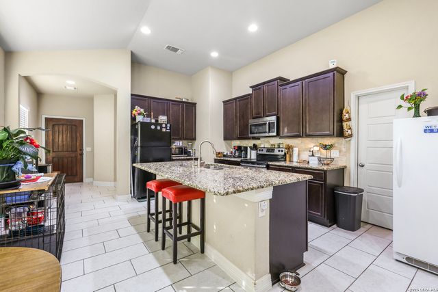 731 Morgans, New Braunfels, TX 78130
