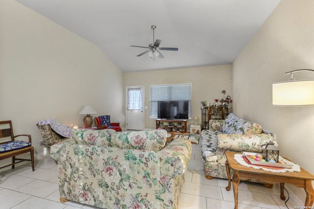 731 Morgans, New Braunfels, TX 78130