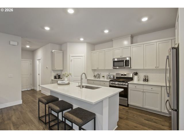 7122 Nw BOUNTIFUL Ter, Portland, OR 97229