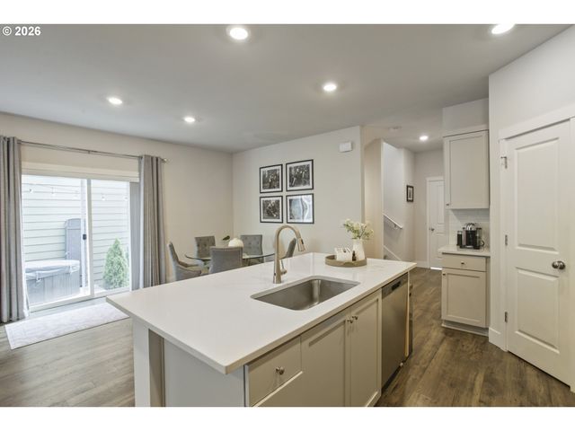 7122 Nw BOUNTIFUL Ter, Portland, OR 97229