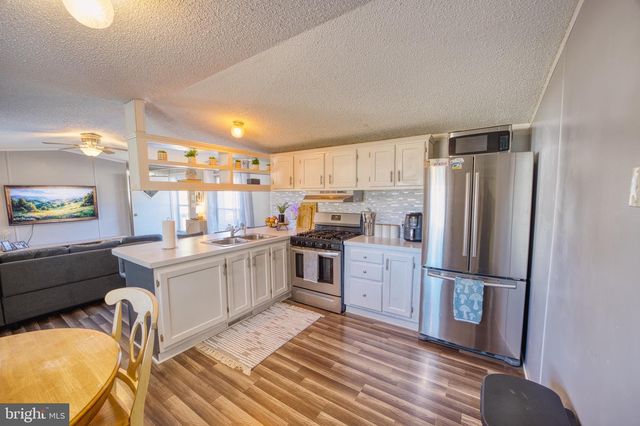 7860 BENNETT PARK DR, Salisbury, MD 21801