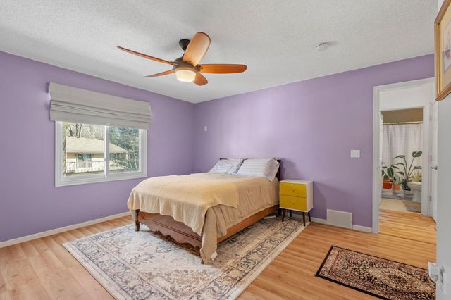 13409 Arden Circle, Burnsville, MN 55337