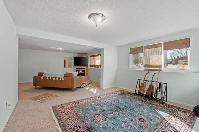 13409 Arden Circle, Burnsville, MN 55337