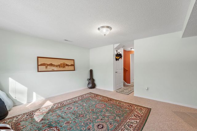 13409 Arden Circle, Burnsville, MN 55337