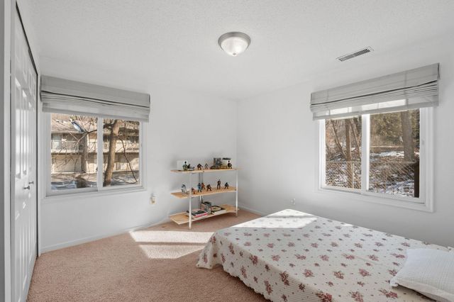 13409 Arden Circle, Burnsville, MN 55337