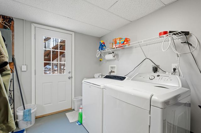 13409 Arden Circle, Burnsville, MN 55337