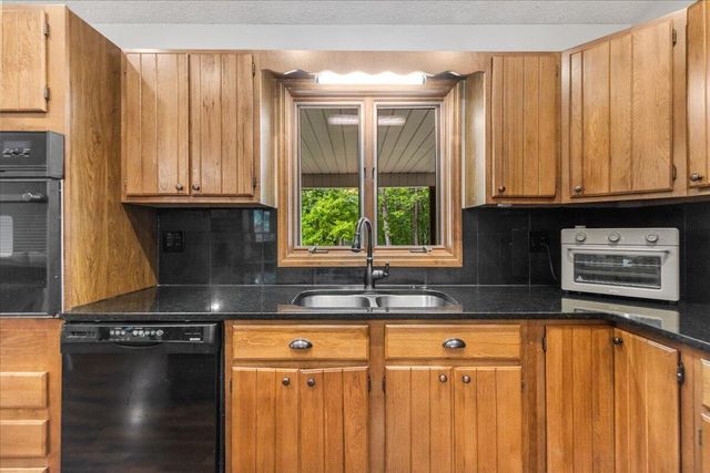 400 Mapleton Drive NW, Cleveland, TN 37312