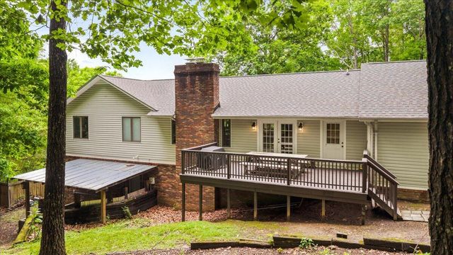 400 Mapleton Drive NW, Cleveland, TN 37312