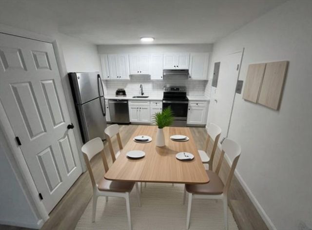 31 Vine St 28, Weymouth, MA 02188