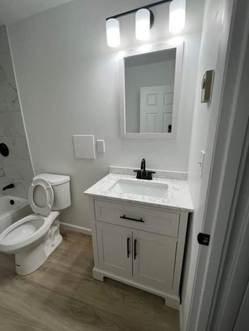 31 Vine St 28, Weymouth, MA 02188