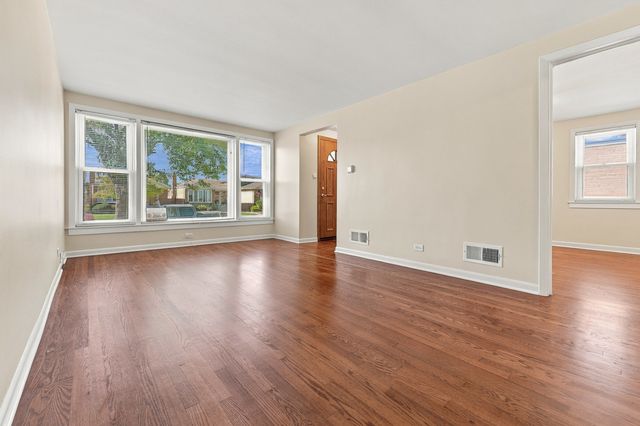 5115 S McVicker Avenue, Chicago, IL 60638