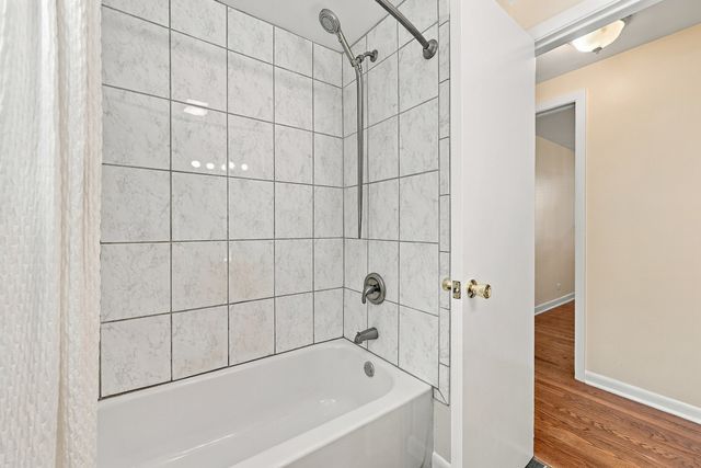 5115 S McVicker Avenue, Chicago, IL 60638
