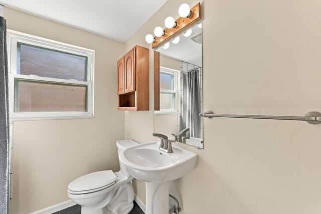 5115 S McVicker Avenue, Chicago, IL 60638