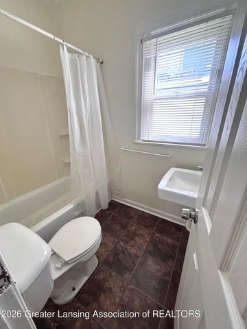 506 N Sycamore Street, Lansing, MI 48933