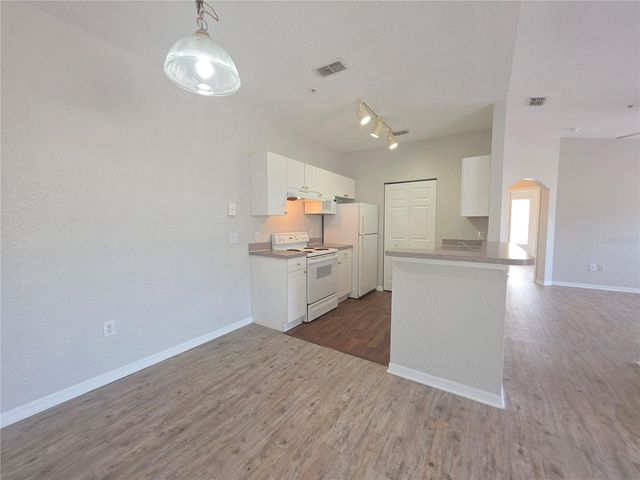 852 GRAND REGENCY POINT 202, Altamonte Springs, FL 32714