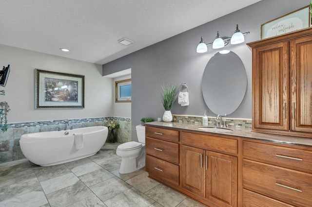 405 Richard Rd, Goddard, KS 67052