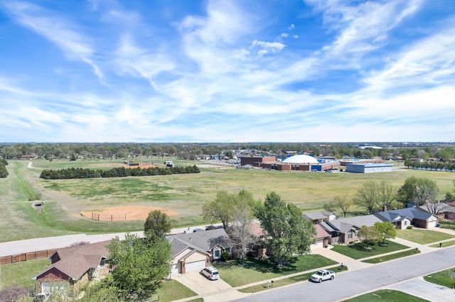 405 Richard Rd, Goddard, KS 67052