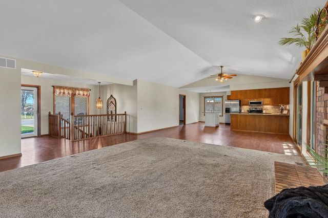 405 Richard Rd, Goddard, KS 67052