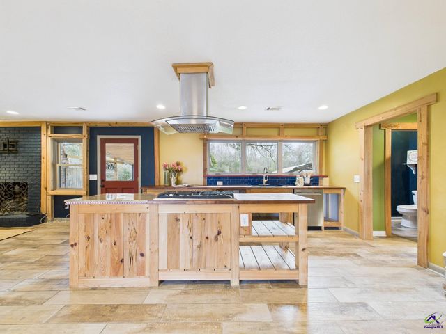 312 Henson Road, Hawkinsville, GA 31036