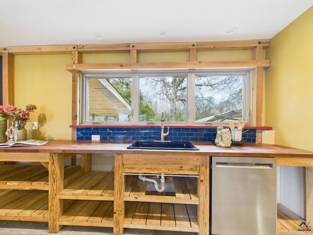 312 Henson Road, Hawkinsville, GA 31036