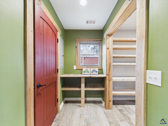 312 Henson Road, Hawkinsville, GA 31036