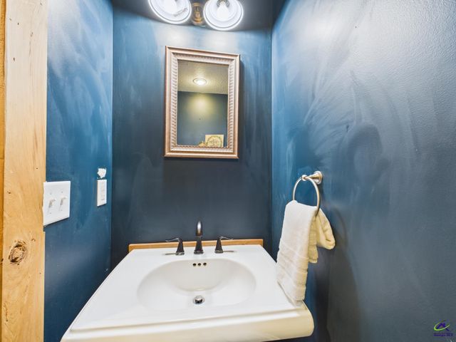 312 Henson Road, Hawkinsville, GA 31036