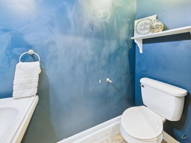 312 Henson Road, Hawkinsville, GA 31036