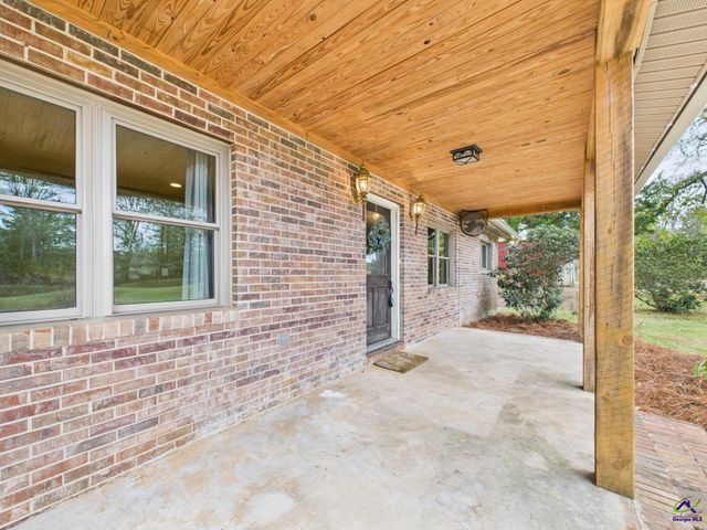 312 Henson Road, Hawkinsville, GA 31036