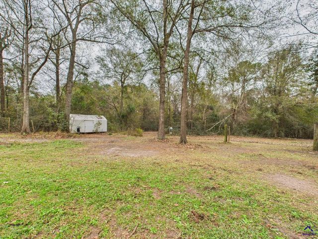 312 Henson Road, Hawkinsville, GA 31036