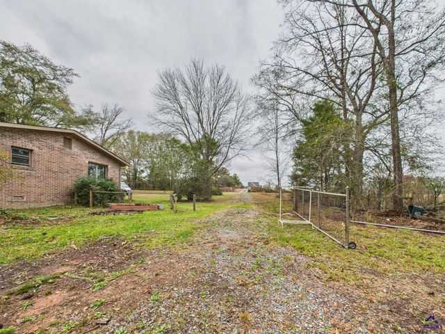 312 Henson Road, Hawkinsville, GA 31036