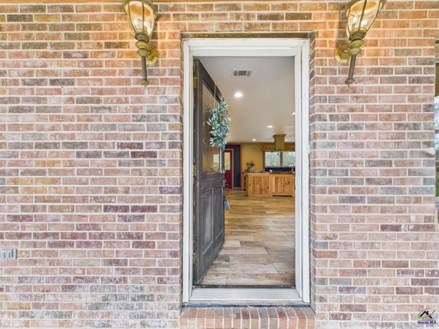 312 Henson Road, Hawkinsville, GA 31036