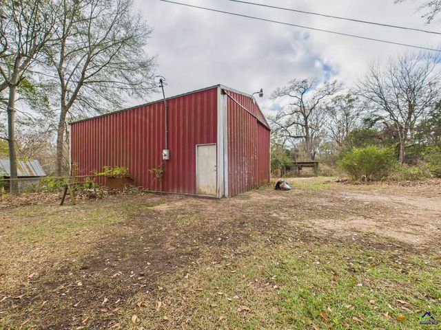 312 Henson Road, Hawkinsville, GA 31036