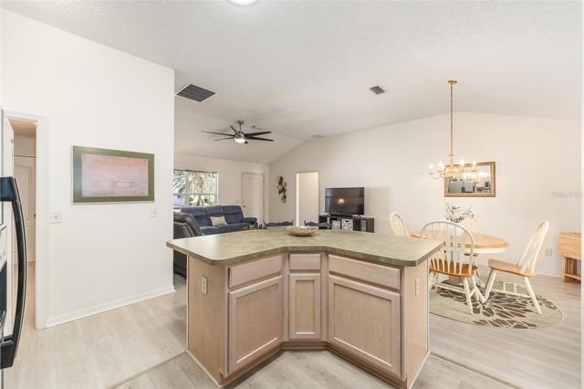 8337 SE 176TH LAWSON LOOP, The Villages, FL 32162